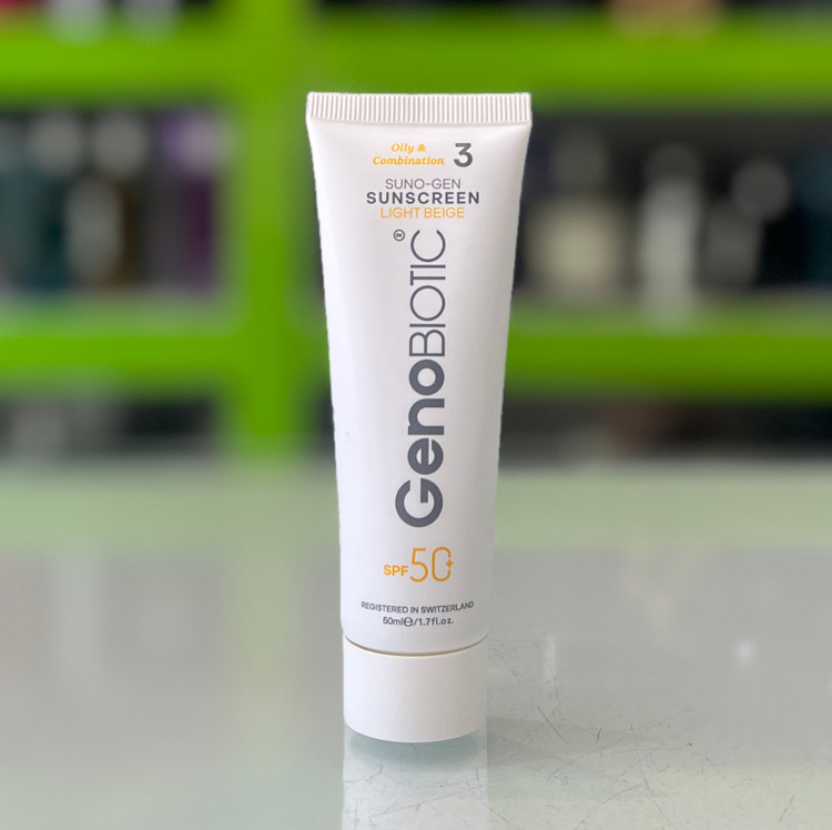 کرم ضدآفتاب رنگی ژنوبایوتیک پوست چرب SPF50 - بژ روشن