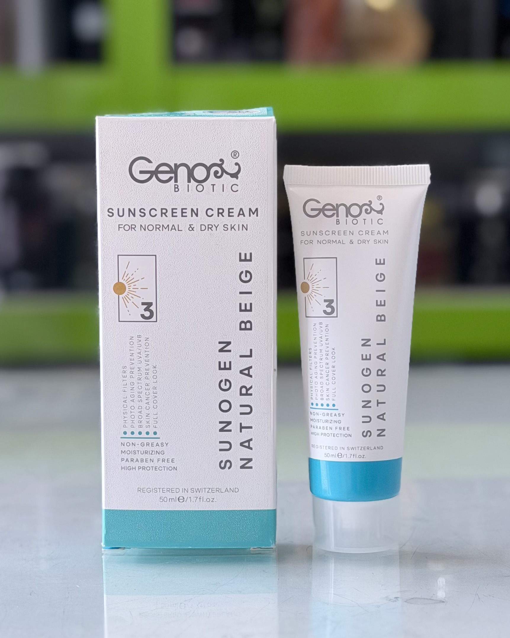 کرم ضدآفتاب رنگی ژنوبایوتیک پوست خشک و معمولی SPF50 - بژ طبیعی