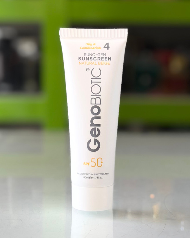 کرم ضدآفتاب رنگی ژنوبایوتیک پوست چرب مختلط SPF50 - بژ طبیعی